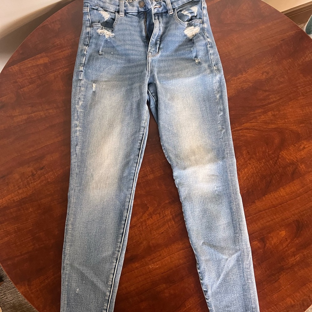 American Eagle Outfitters Light Blue Distressed Skinny Jeans